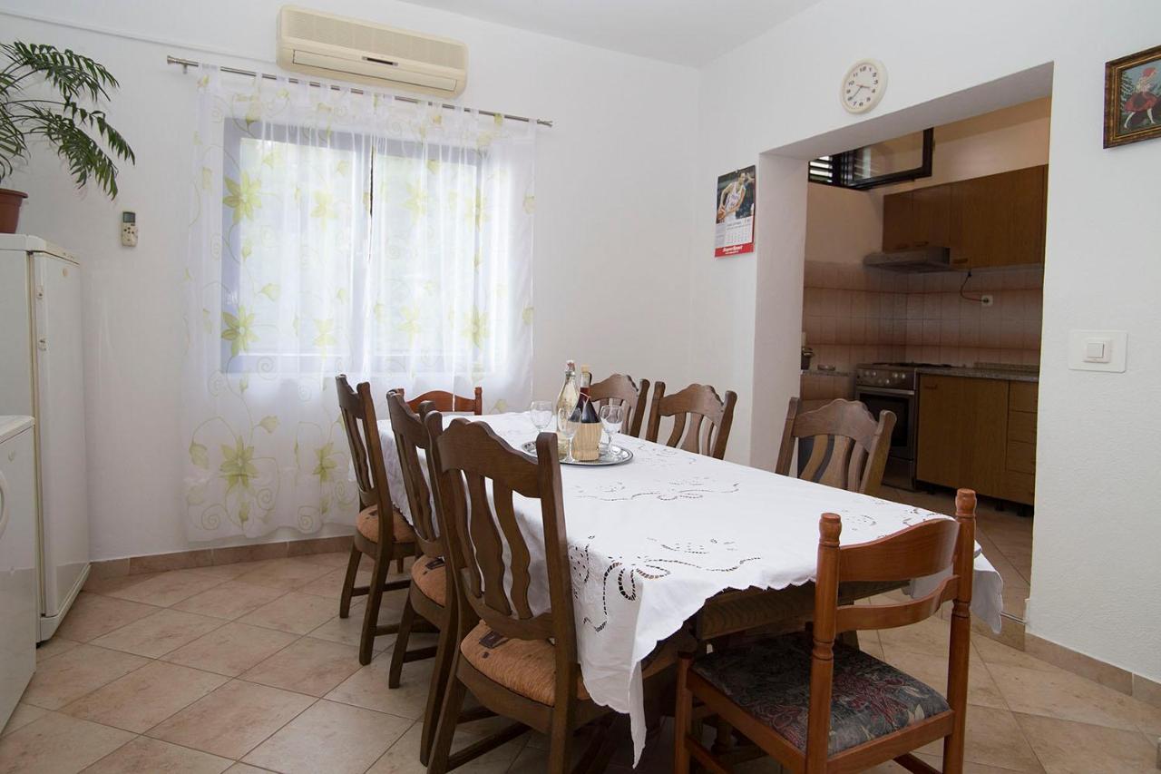 Stanici Beach Apartments Omiš Exterior foto