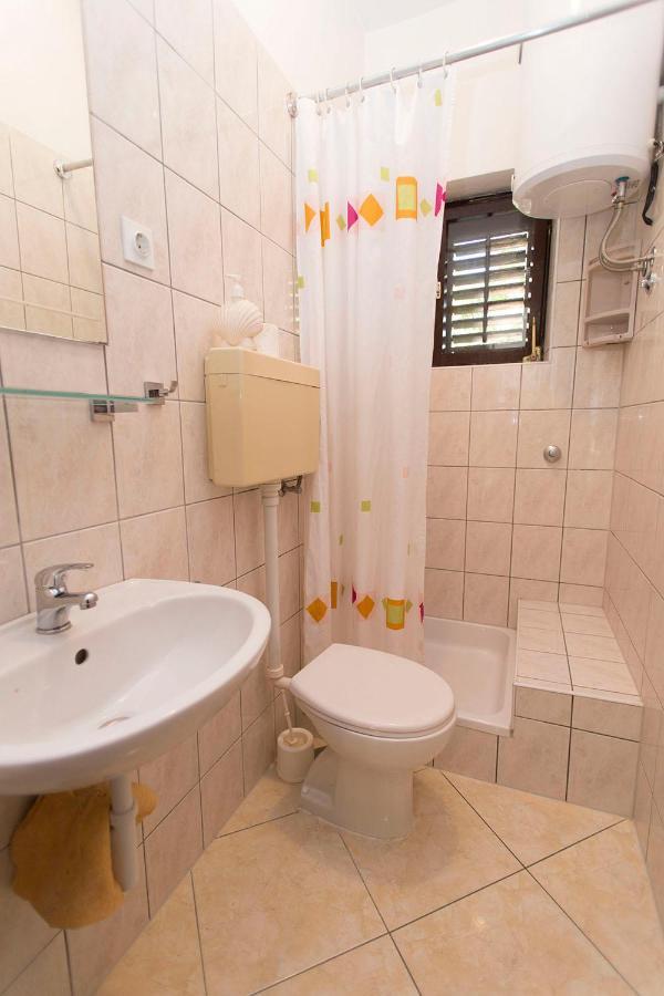 Stanici Beach Apartments Omiš Exterior foto